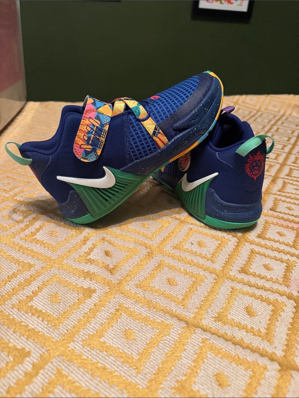 Nike Lebron Witness 7 Kaleidoscope